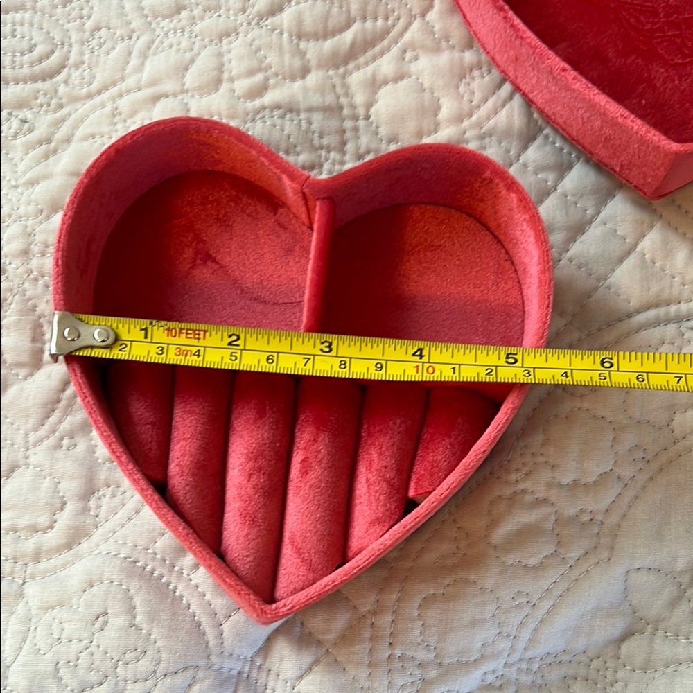 Catbird Heart-Shaped Red Jewelry Box - NEW!!! - Picture 7 of 8